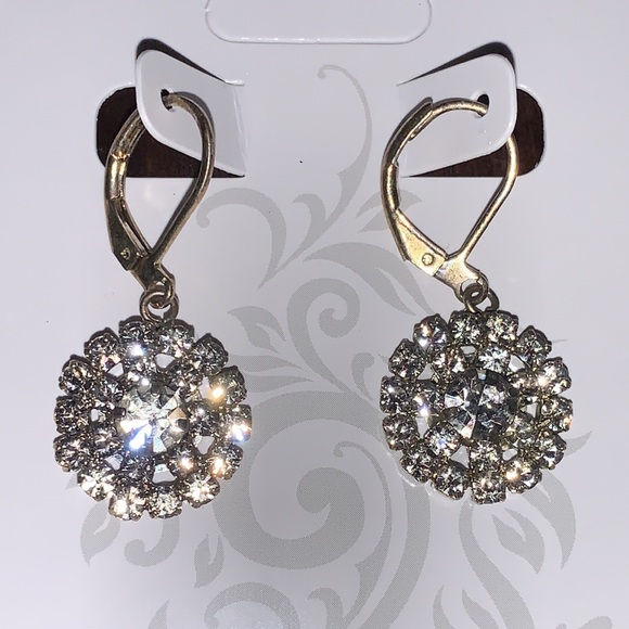 2/$40 NWOT Round Glitz Earrings - Picture 4 of 5